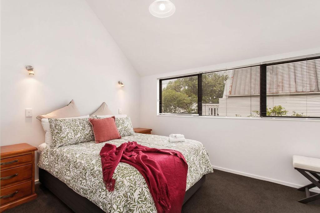 Funky Spacious 2Bdrms 2Bthrms Free Covered Park. Christchurch Exterior photo